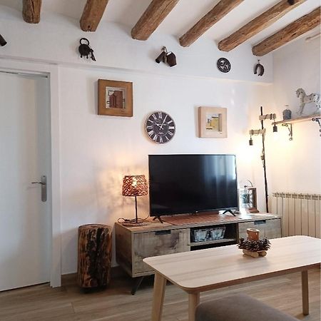Apartament Turistic Campdevánol Екстериор снимка
