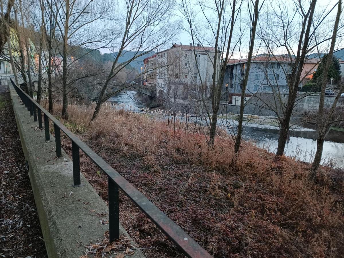 Apartament Turistic Campdevánol Екстериор снимка